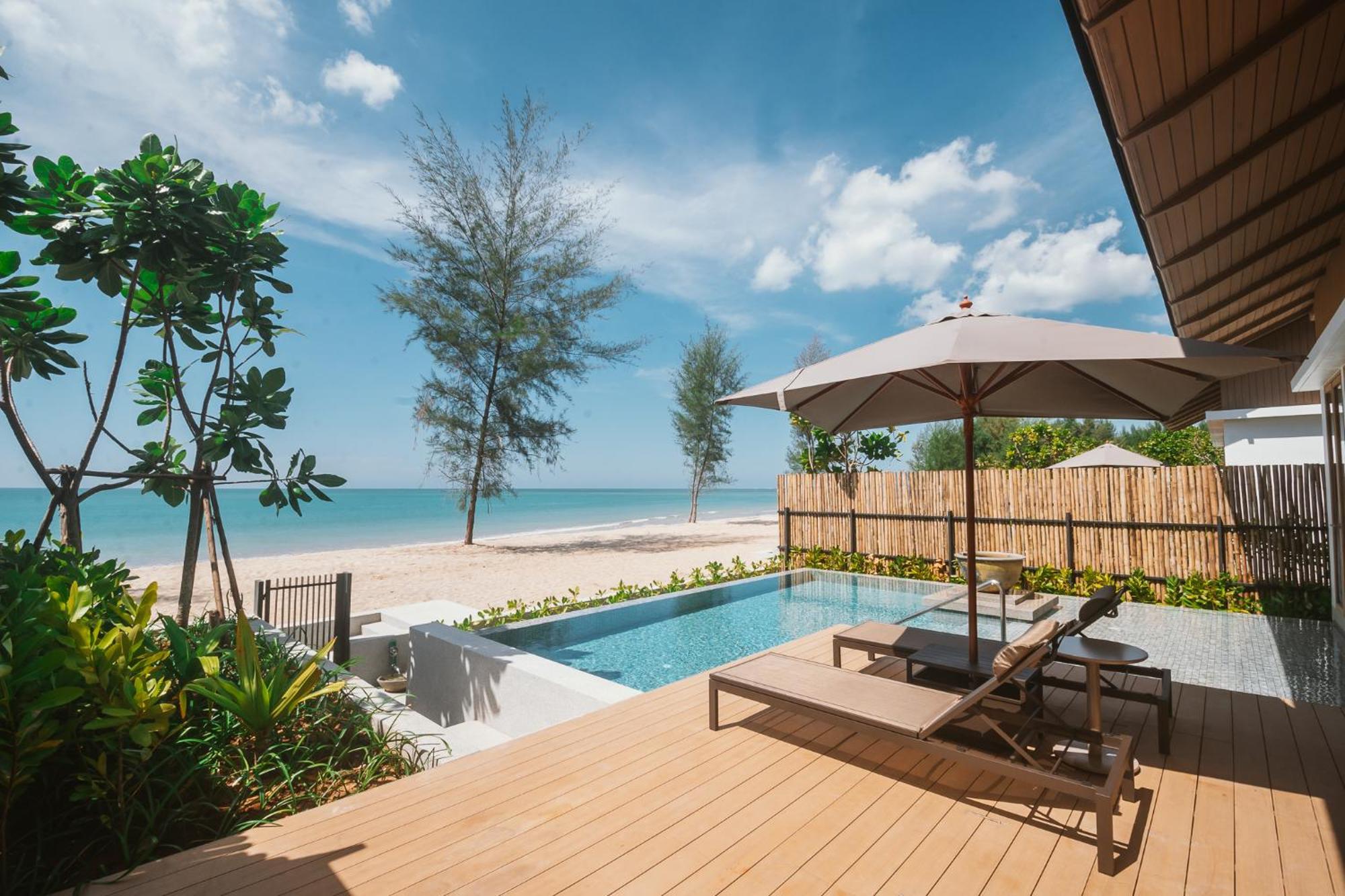 Pullman Khao Lak Resort Exterior photo