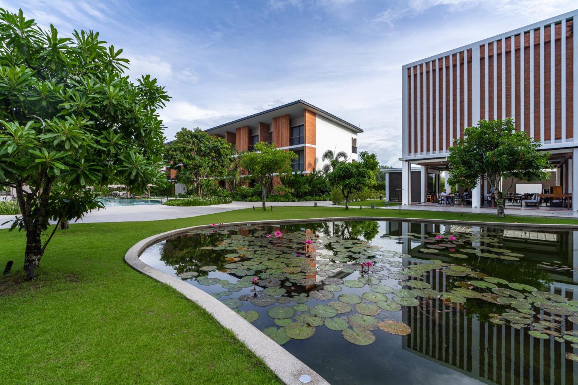 Pullman Khao Lak Resort Exterior photo