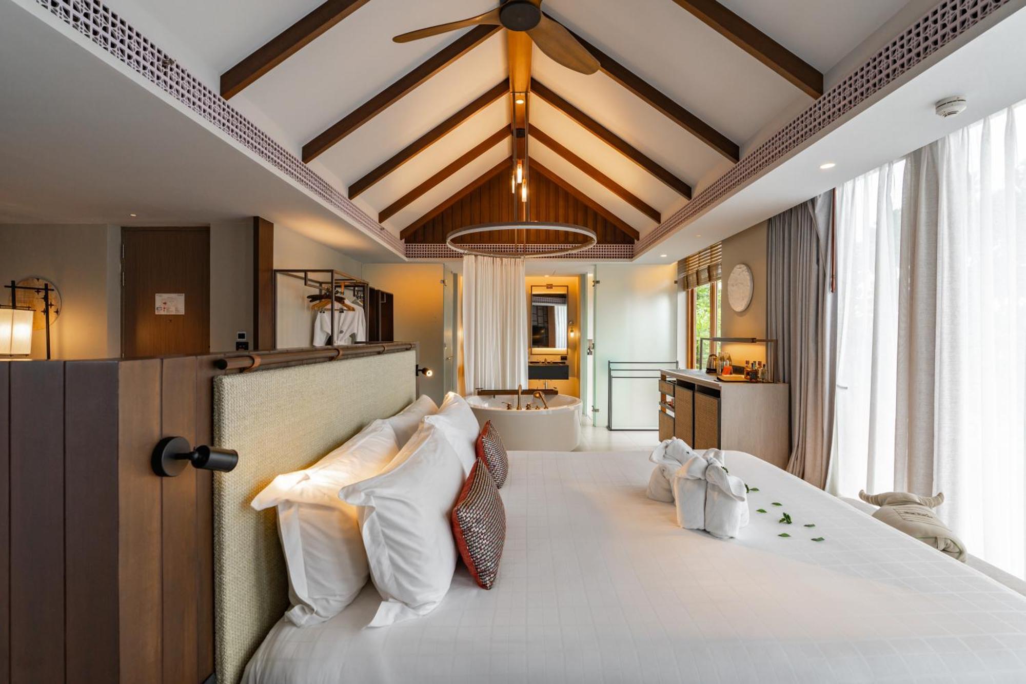 Pullman Khao Lak Resort Exterior photo